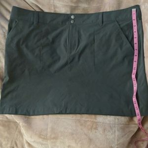 Columbia Omni-Shield Olive Green Skirt, size 20w